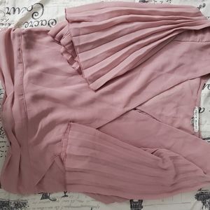 Flowy Batwing Open back shirt